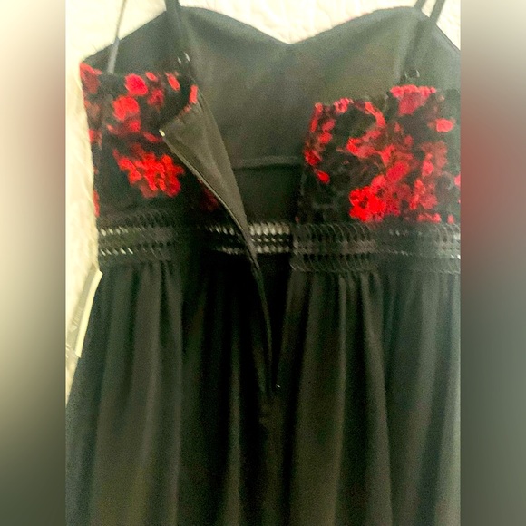 ❤️🖤Bcx Dress Red and Black Velvet Strapless Cocktail Dress-NWT. - Picture 4 of 4